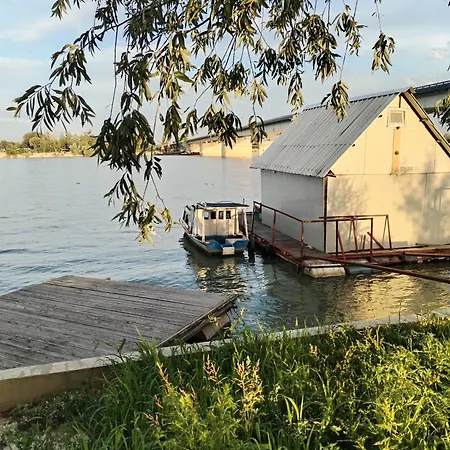 Apartment A Raft On The Sava River *